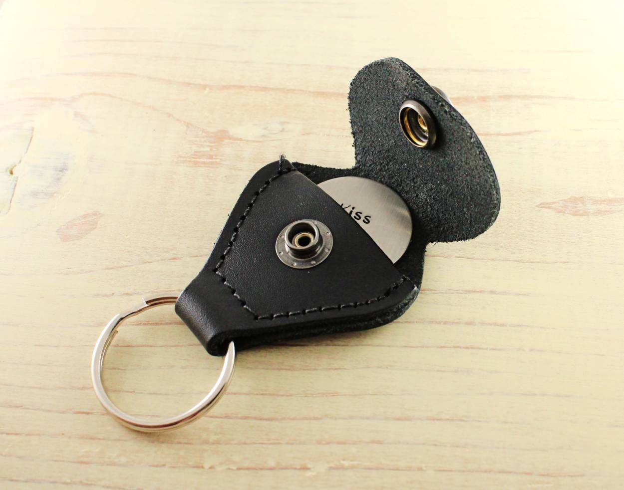 Kiss My Putt Keychain