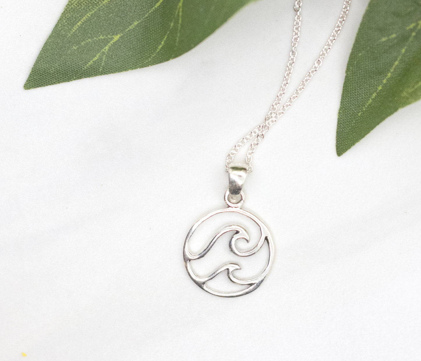 Small Double Wave Necklace