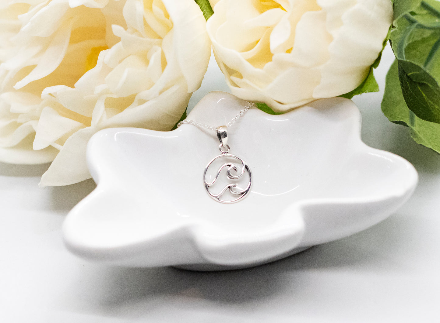 Small Double Wave Necklace