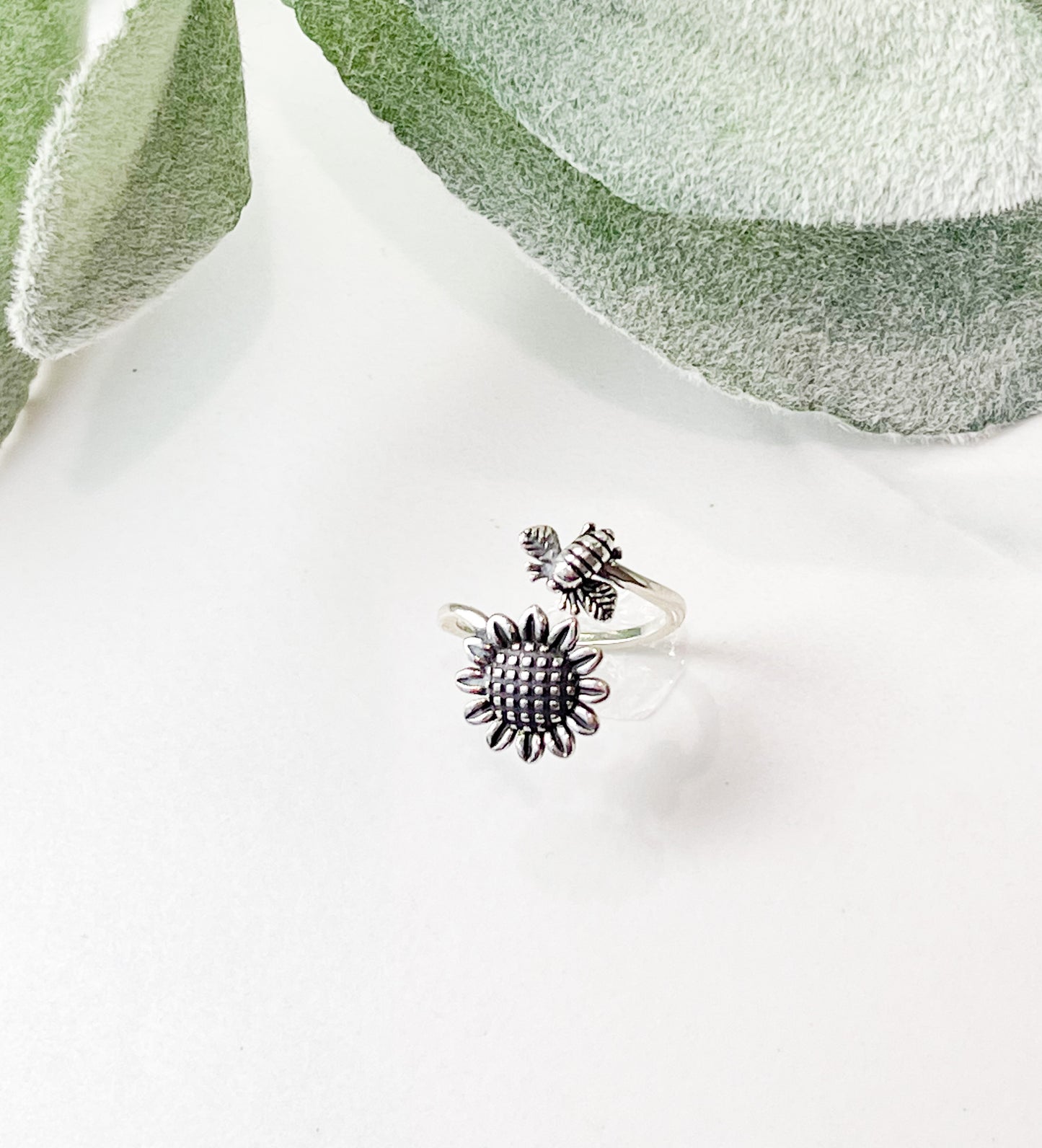 Sunflower and Bee Ring